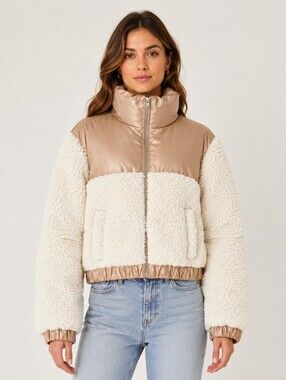Abercrombie A&F Ultra Sherpa Puffer Jacket Cream Pink Size Small